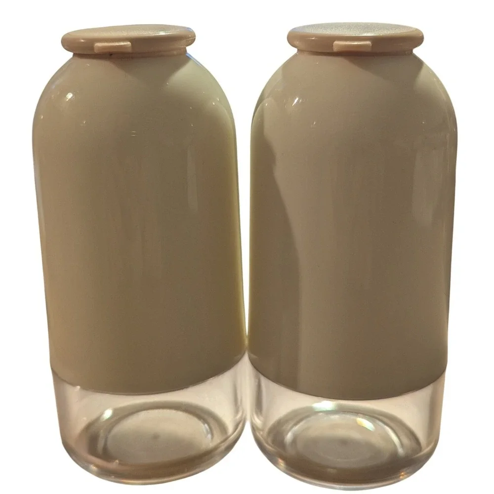 Vintage Tupperware Salt and Pepper Shakers Set Cream and Clear Flip Top Lids‎